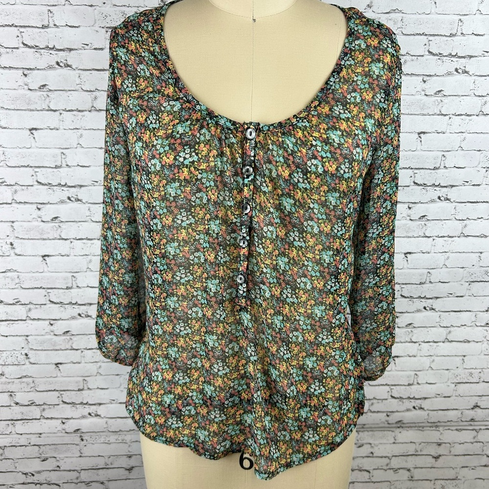 Bass | Elegant Floral Scoop Neck See Through? Blouse size S